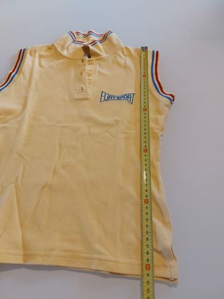 Polo giallo con righe