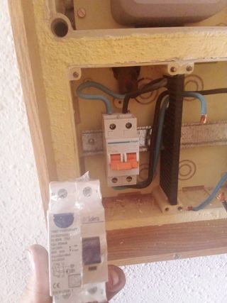 Electricista y fontanero 