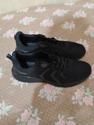 Scarpe sportive uomo nere taglia 48