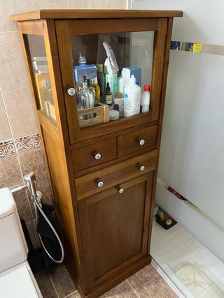 Mueble auxiliar baño vitrina madera y cristal
