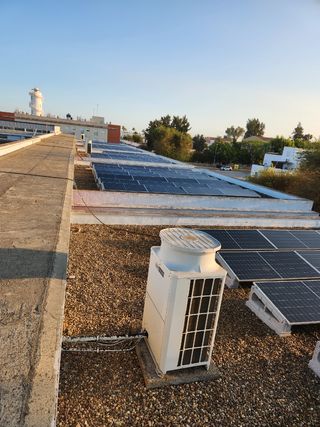 Limpieza de placas solares y fotovoltaicas