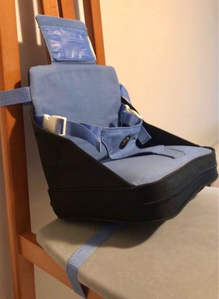 Trona de viaje The First Years + puzzel Didecco.