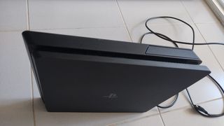 PS4 Slim Negra con FIFA 21