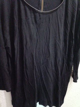 Camiseta Zara Negra
