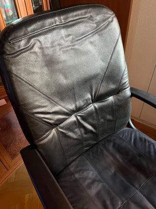 Sillón de oficina negro, como nuevo.