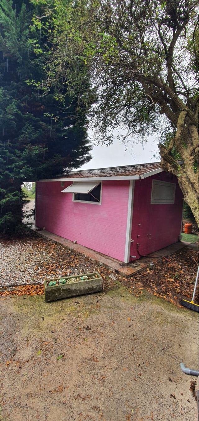 Caseta prefabricada rosa