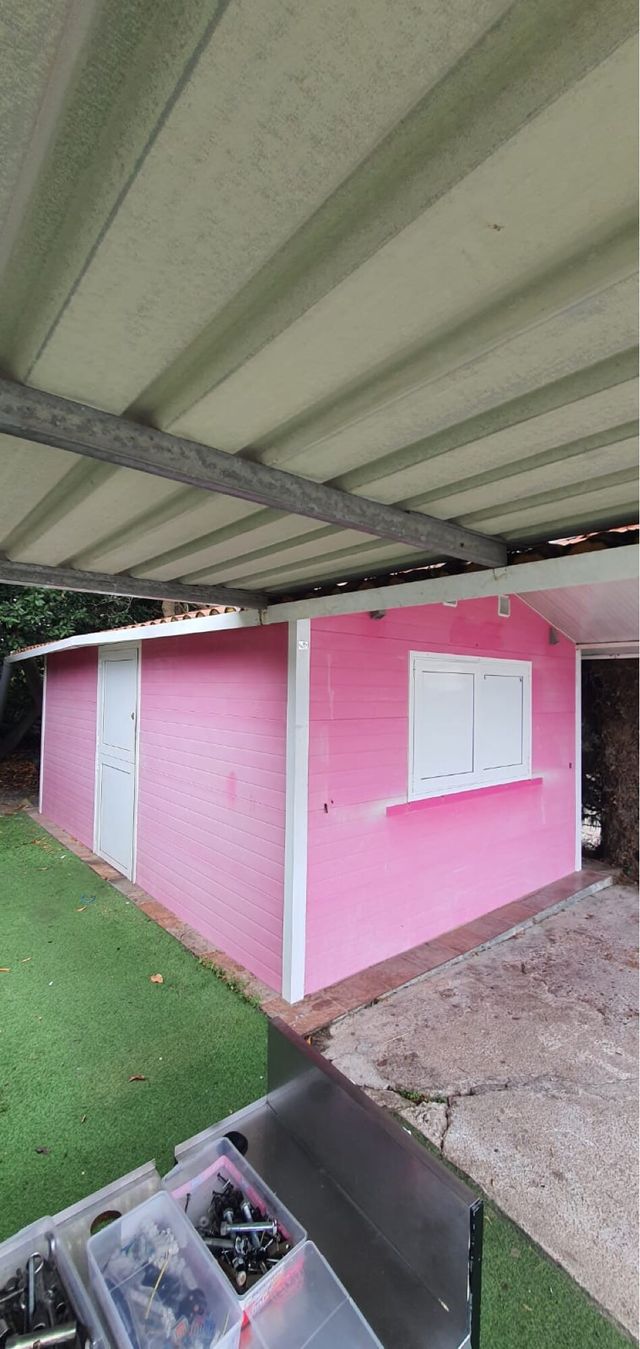 Caseta prefabricada rosa