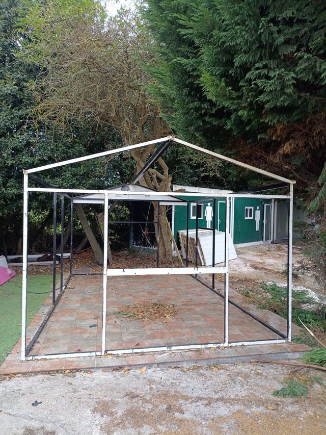 Caseta prefabricada rosa