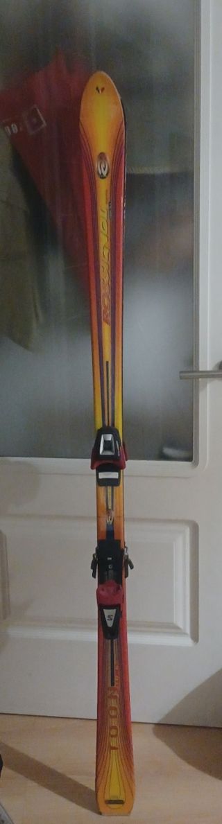 Esquís Rossignol.Con fijaciones Salomón.
1.80.

