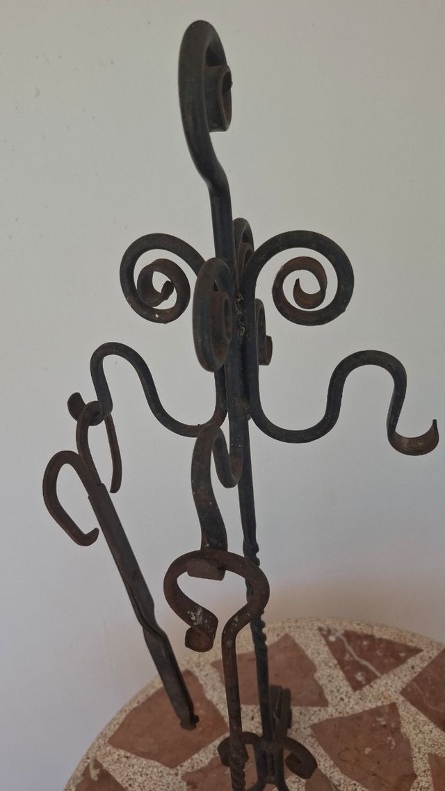 Conjunto herramientas  para barbacoa,de hierro.