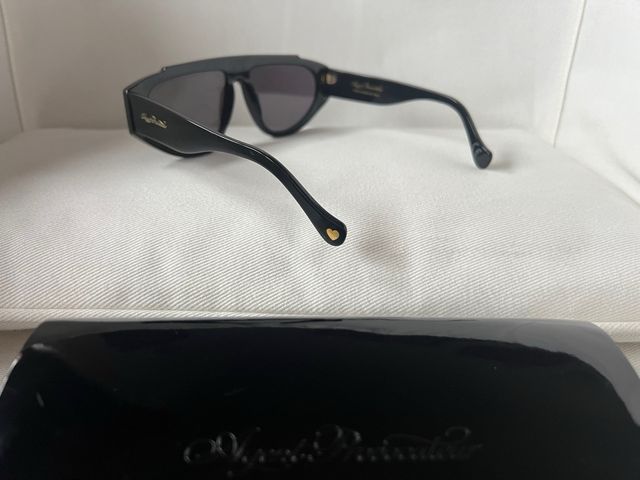 Occhiali da sole Agent Provocateur neri