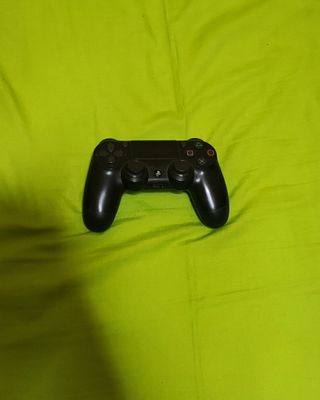 PS4 Slim 1TB + 6 Juegos + Mando + Cascos Gaming