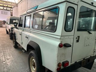 LAND ROVER DEFENDER STATION WAGON L316 2000
