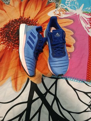 Zapatillas Adidas Azules y Rosas
