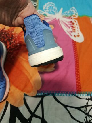 Zapatillas Adidas Azules y Rosas