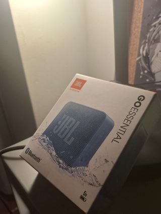 Altavoz JBL Go Essential Bluetooth Azul