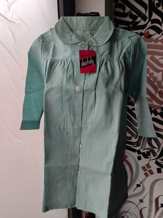 Bata escolar rayas 6 años.Nuevo.