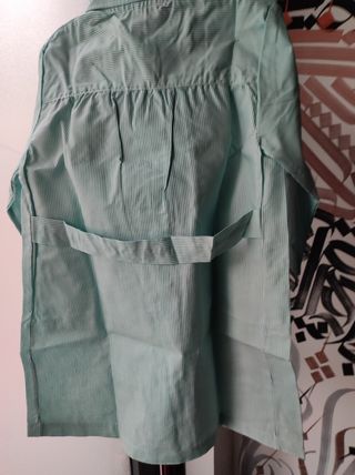 Bata escolar rayas 6 años.Nuevo.