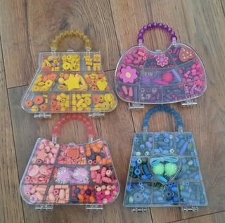 Juego de manualidades para hacer pulseras