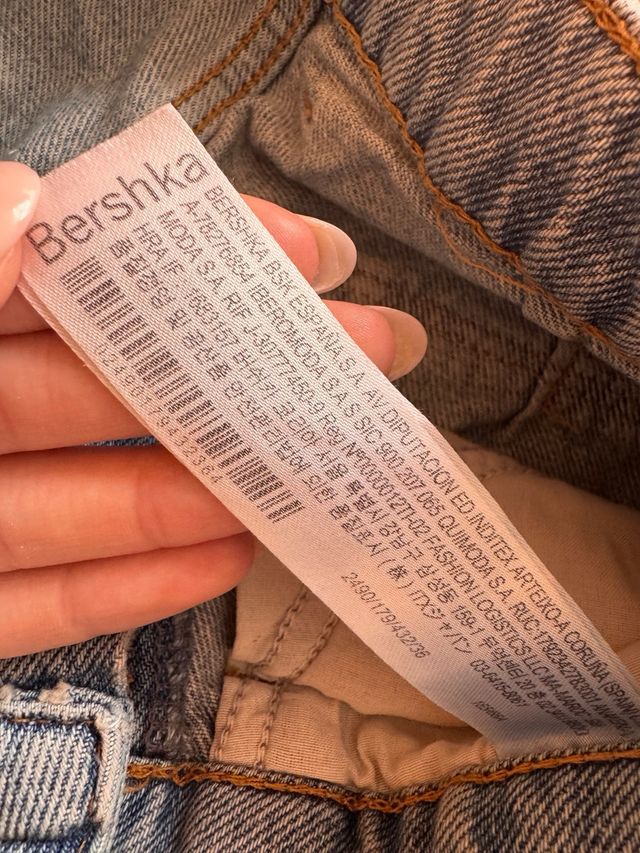 Shorts vaqueros Bershka talla 34