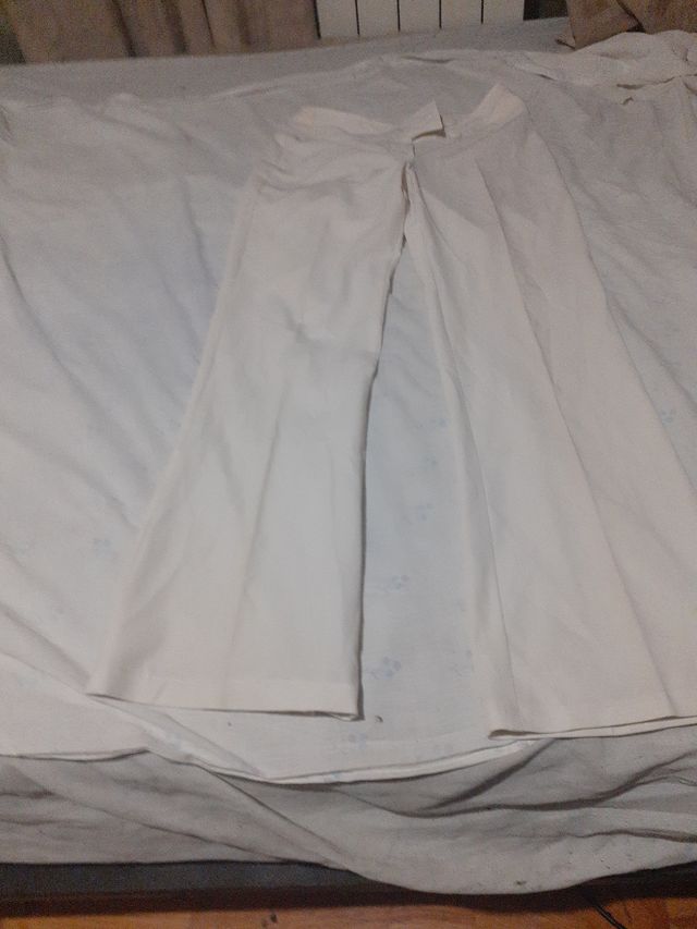 Pantalón blanco cintura dos botones