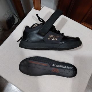 Tenis RC para calas Talla 37.5