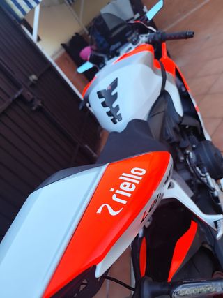 Ducati Panigale V2 899