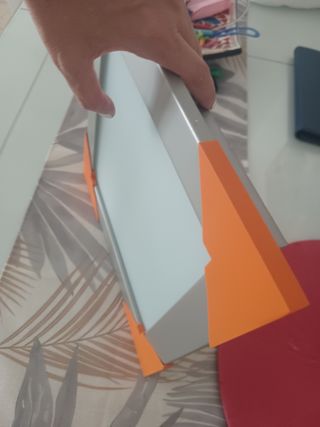 Lámpara de dormitorio gris y naranja