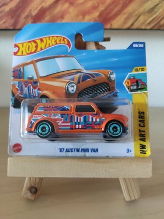 Hot Wheels '67 Austin Mini Van 2025 169/250
