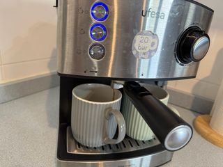 Cafetera Ufesa Barista 20 bar