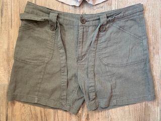 Shorts lino mujer T.M/L verde militar y beige, 7€
