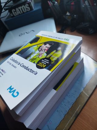 Temario y test completo Celador conductor SAS 