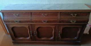 Mueble recibidor clásico de madera