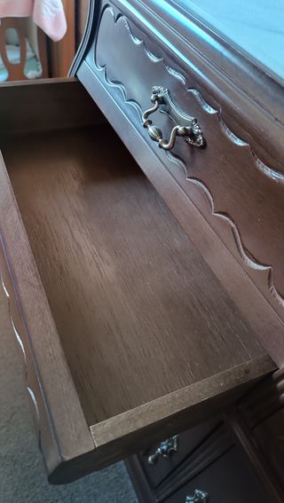 Mueble recibidor clásico de madera