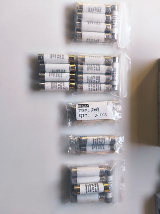 Portafusibles Carril DIN 10x38 + Fusibles