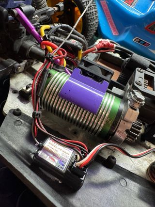 Coche RC Buggy 1/8 Mejorado