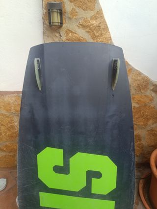 Tabla Kitesurf Slingshot Refraction Carbón