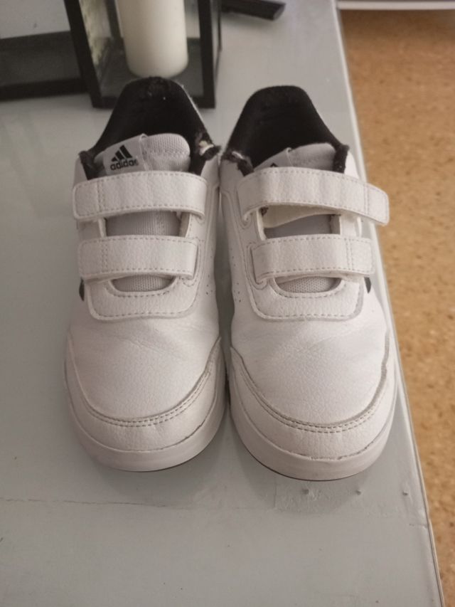 Zapatillas Adidas niño blancas velcro
