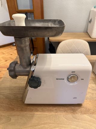 Picadora de carne Lacor 300W
