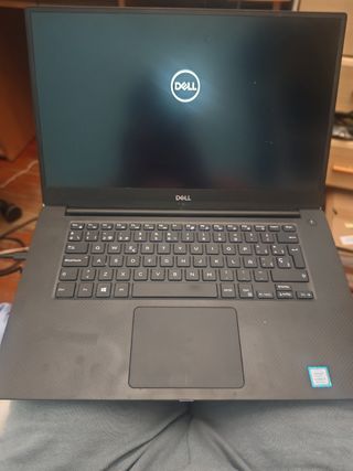 Dell Precision 5530 i7 8850H Quadro P1000 512GB