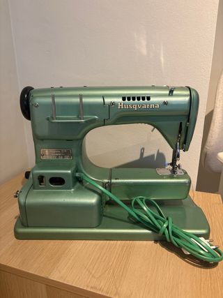 Maquina de Coser Husqvarna