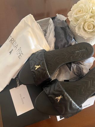 Sandali ciabatttine Patrizia Pepe Neri usati