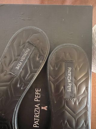 Sandali ciabatttine Patrizia Pepe Neri usati