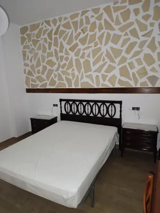 Piso con 5 dormitorios, 2 baños