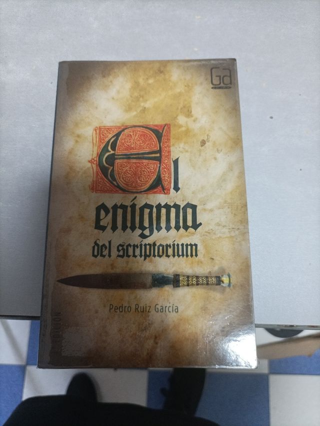 El enigma del scriptorium (Gran Angular) (Spani...