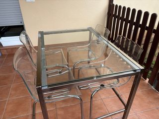 Mesa y 4 Sillas Cristal y Metal