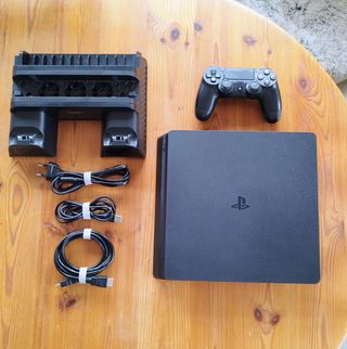 PS4 Slim 1TB + Mando Sony Negro + deck