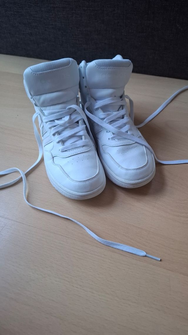 Zapatos Adidas Hoops Blancos