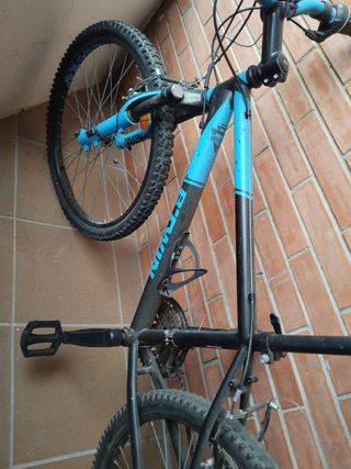 Bicicleta infantil azul