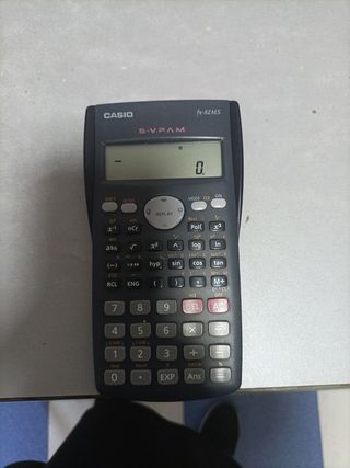 Calculadora Científica Casio fx-82MS